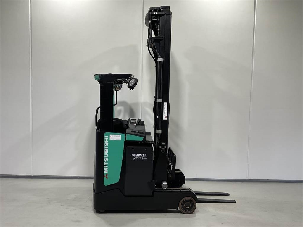 Mitsubishi RB16NH - Stivuitor cu catarg retractabil: Foto 1 Mitsubishi RB16NH - Stivuitor cu catarg retractabil: Foto 1