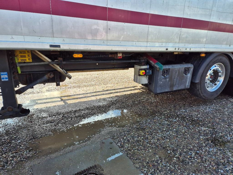 AMT 4 akslet walking floor trailer - Semiremorcă cu podea culisantă: Foto 3 AMT 4 akslet walking floor trailer - Semiremorcă cu podea culisantă: Foto 3