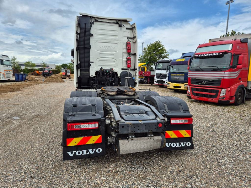 Volvo FH 500 6x2 // Double boogie / LOW KM / ACC - Cap tractor: Foto 4 Volvo FH 500 6x2 // Double boogie / LOW KM / ACC - Cap tractor: Foto 4