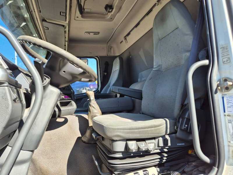 Cap tractor Volvo FM 300 // 4x2 // Manuel: Foto 10 Cap tractor Volvo FM 300 // 4x2 // Manuel: Foto 10