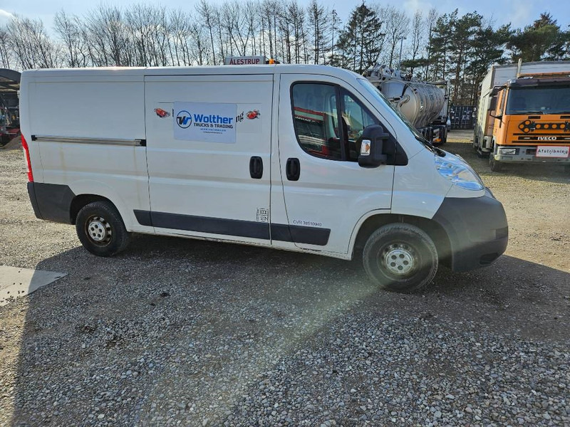 Citroën Jumper 30 2,2 HDi 130 Box - Autoutilitară compactă: Foto 4 Citroën Jumper 30 2,2 HDi 130 Box - Autoutilitară compactă: Foto 4