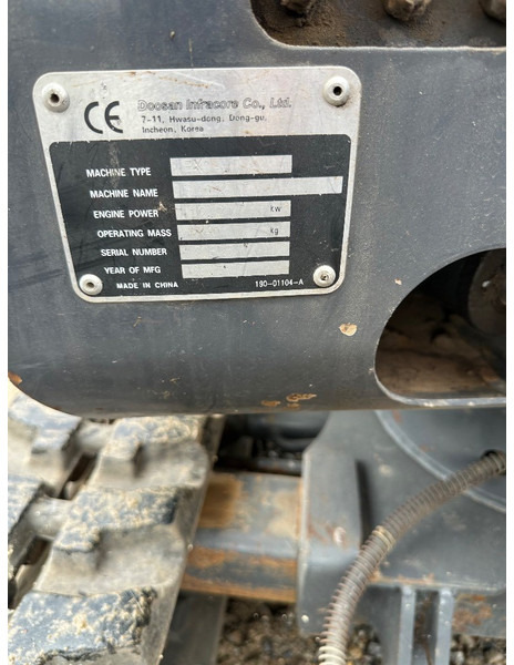 Doosan Slo 18 - 1.8T with shovel pack and low hours - Mini excavator: Foto 5 Doosan Slo 18 - 1.8T with shovel pack and low hours - Mini excavator: Foto 5