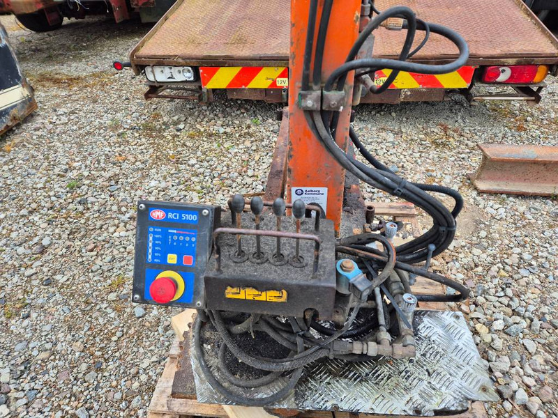 HMF 252-T2 with 2 hydraulic extensions - Macara montată: Foto 5 HMF 252-T2 with 2 hydraulic extensions - Macara montată: Foto 5