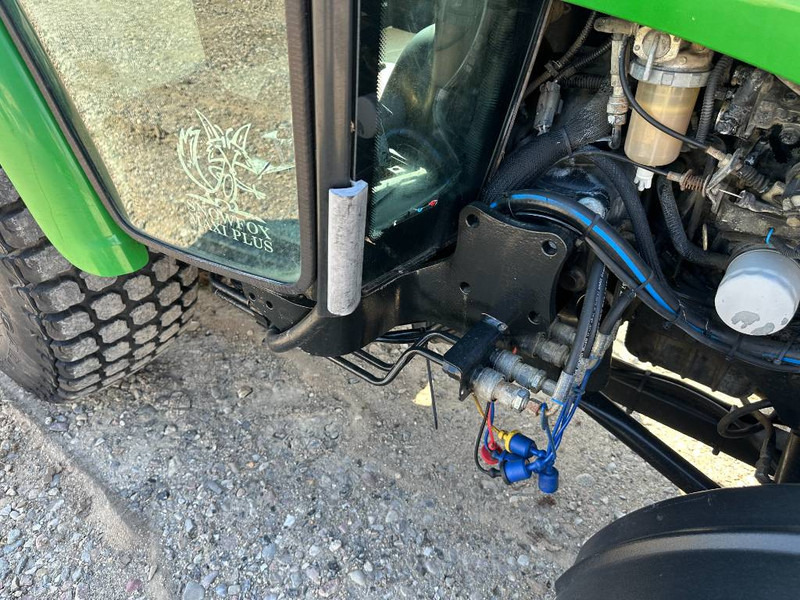 John Deere 3720 M/ Hydraulisk kost - Tractor mic: Foto 4 John Deere 3720 M/ Hydraulisk kost - Tractor mic: Foto 4