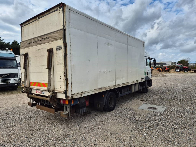 MAN TGL 10 / 12.180 4x2 with lift /ramp - Camion furgon: Foto 4 MAN TGL 10 / 12.180 4x2 with lift /ramp - Camion furgon: Foto 4