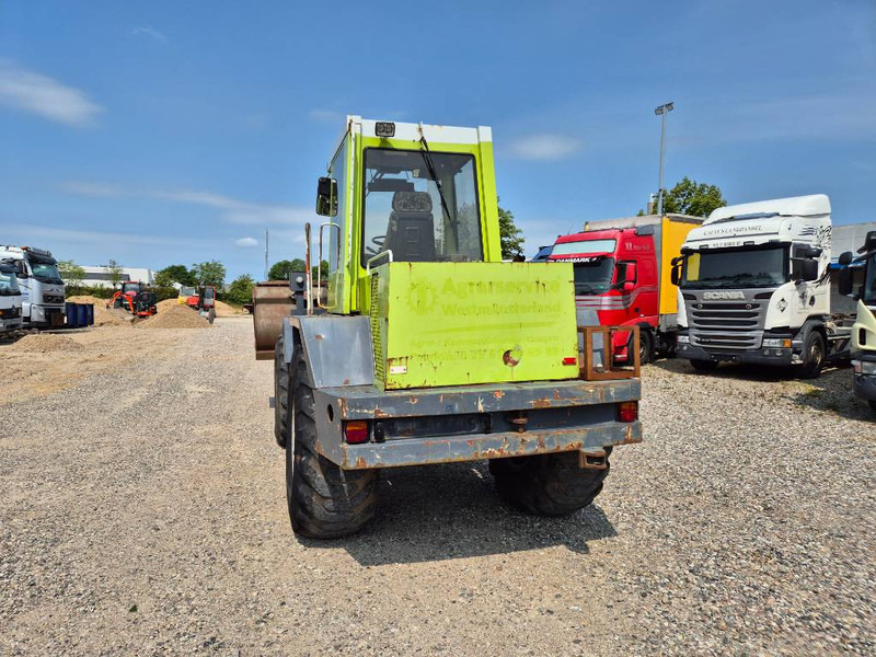 O & K L15 With bucket and quickshift - Încărcător frontal pe pneuri: Foto 4 O & K L15 With bucket and quickshift - Încărcător frontal pe pneuri: Foto 4