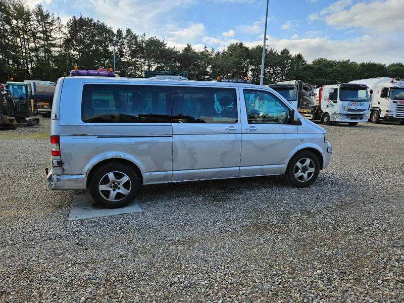 Volkswagen Caravelle 2,5 TDi 130 Comfortline 9prs 4d - Microbuz, Transport persoane: Foto 5 Volkswagen Caravelle 2,5 TDi 130 Comfortline 9prs 4d - Microbuz, Transport persoane: Foto 5