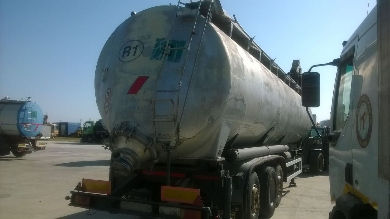 Piacenza S36 H2 T56 - Semiremorcă siloz: Foto 2 Piacenza S36 H2 T56 - Semiremorcă siloz: Foto 2