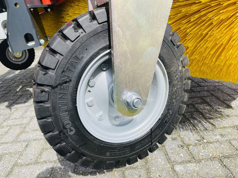 Măturătoare stradală nou ADLER K750-270 Veegmachine: Foto 14 Măturătoare stradală nou ADLER K750-270 Veegmachine: Foto 14