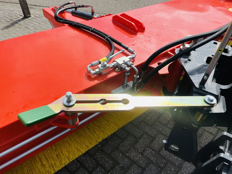 Măturătoare stradală nou ADLER K750-270 Veegmachine: Foto 13 Măturătoare stradală nou ADLER K750-270 Veegmachine: Foto 13