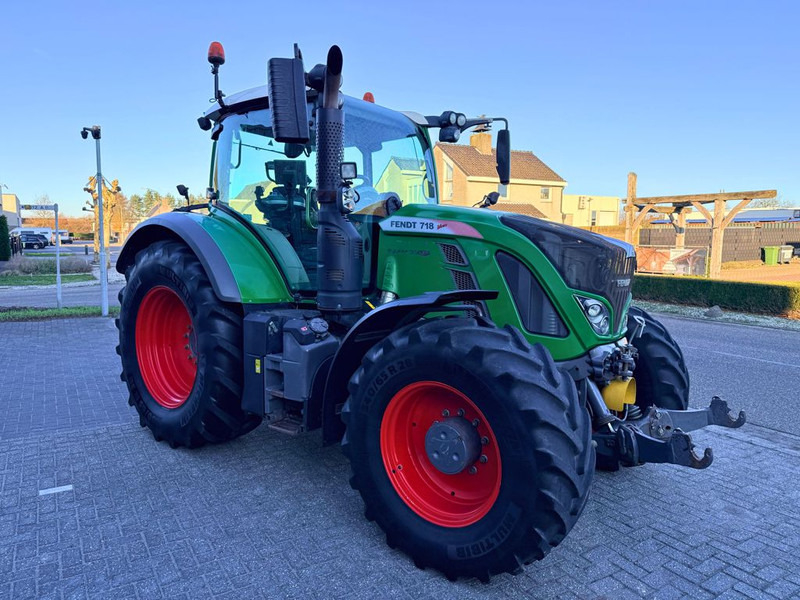 Fendt 718 S4 Profiplus - Tractor agricol: Foto 4 Fendt 718 S4 Profiplus - Tractor agricol: Foto 4
