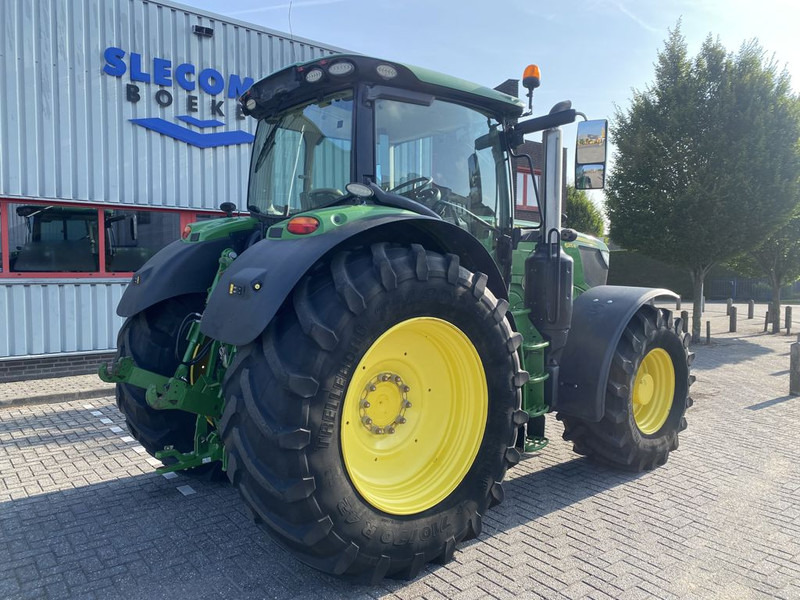 John Deere 6215R Autopowr Premium Edition - Tractor agricol: Foto 5 John Deere 6215R Autopowr Premium Edition - Tractor agricol: Foto 5