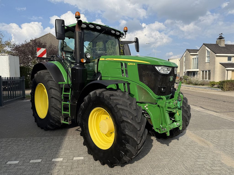 John Deere 6250R Premium Edition Autopowr - Tractor agricol: Foto 4 John Deere 6250R Premium Edition Autopowr - Tractor agricol: Foto 4