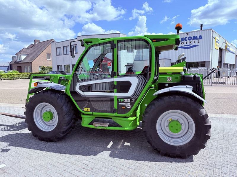 Merlo TF35.7-140 Telehandler - Stivuitor telescopic: Foto 5 Merlo TF35.7-140 Telehandler - Stivuitor telescopic: Foto 5