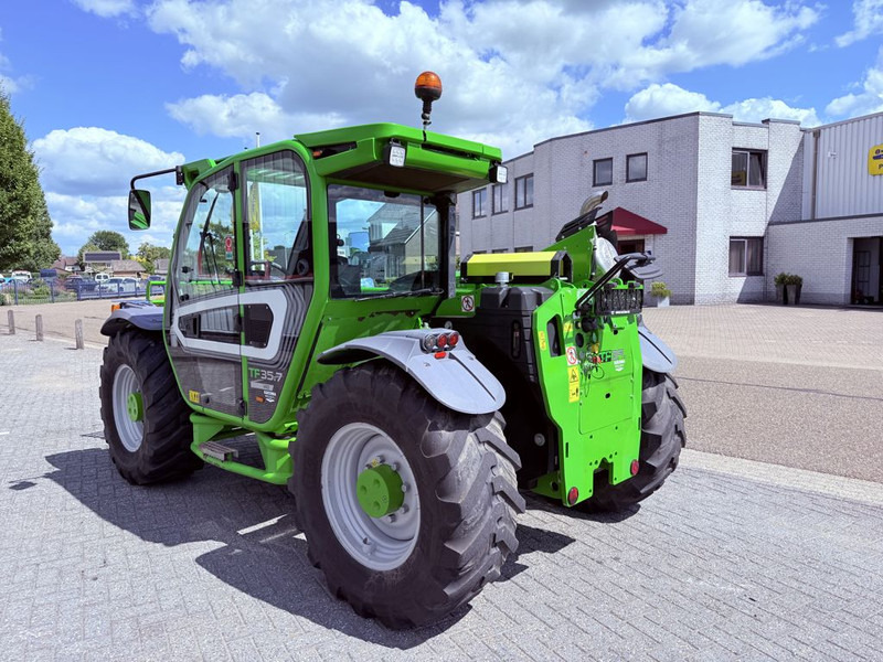 Merlo TF35.7-140 Telehandler - Stivuitor telescopic: Foto 2 Merlo TF35.7-140 Telehandler - Stivuitor telescopic: Foto 2