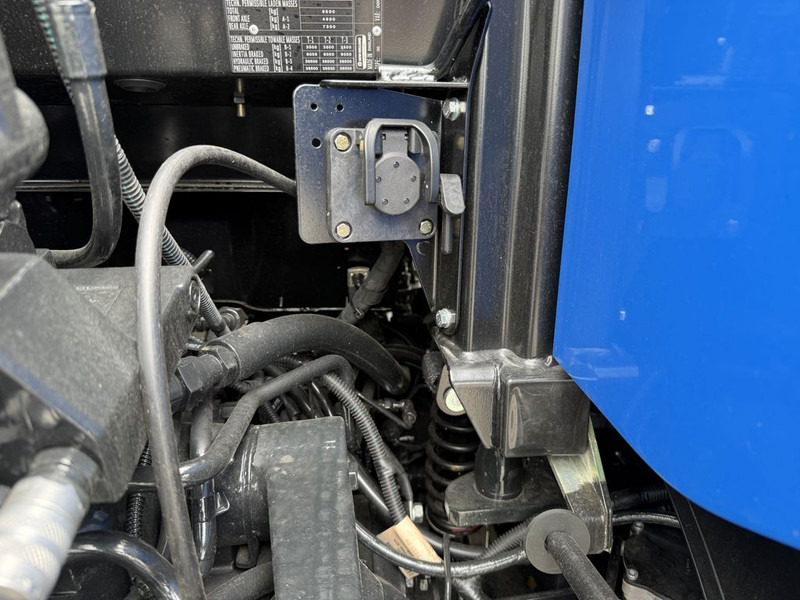 Tractor agricol nou New Holland T6.180 AC Stage V: Foto 17