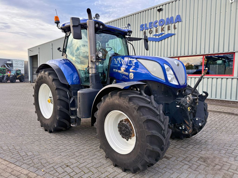 New Holland T7.270 AC 10 Years Blue Power Edition - Tractor agricol: Foto 4 New Holland T7.270 AC 10 Years Blue Power Edition - Tractor agricol: Foto 4