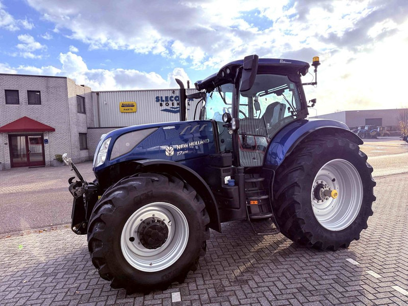 New Holland T7.270 AC Stage V Blue Power - Tractor agricol: Foto 2 New Holland T7.270 AC Stage V Blue Power - Tractor agricol: Foto 2
