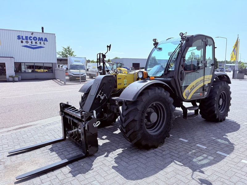 New Holland TH7.42 Telehandler - Stivuitor telescopic: Foto 2 New Holland TH7.42 Telehandler - Stivuitor telescopic: Foto 2