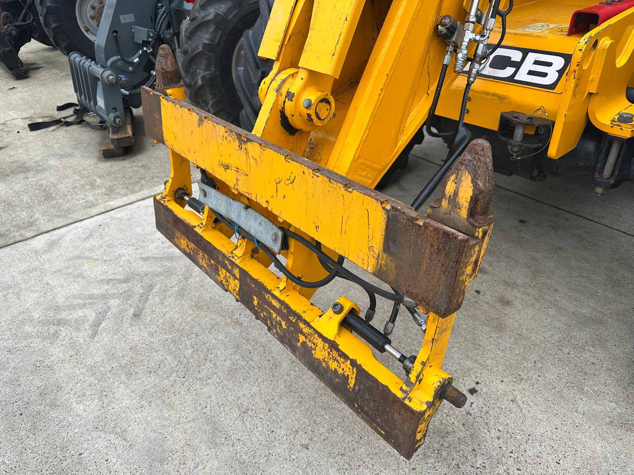 JCB Pin and Cone headstock - Ataşament: Foto 3 JCB Pin and Cone headstock - Ataşament: Foto 3
