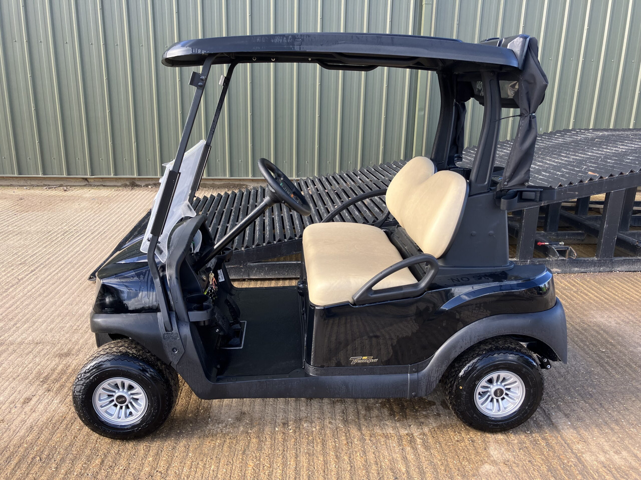Club Car Tempo Golf Buggy - Mașină de golf: Foto 2 Club Car Tempo Golf Buggy - Mașină de golf: Foto 2