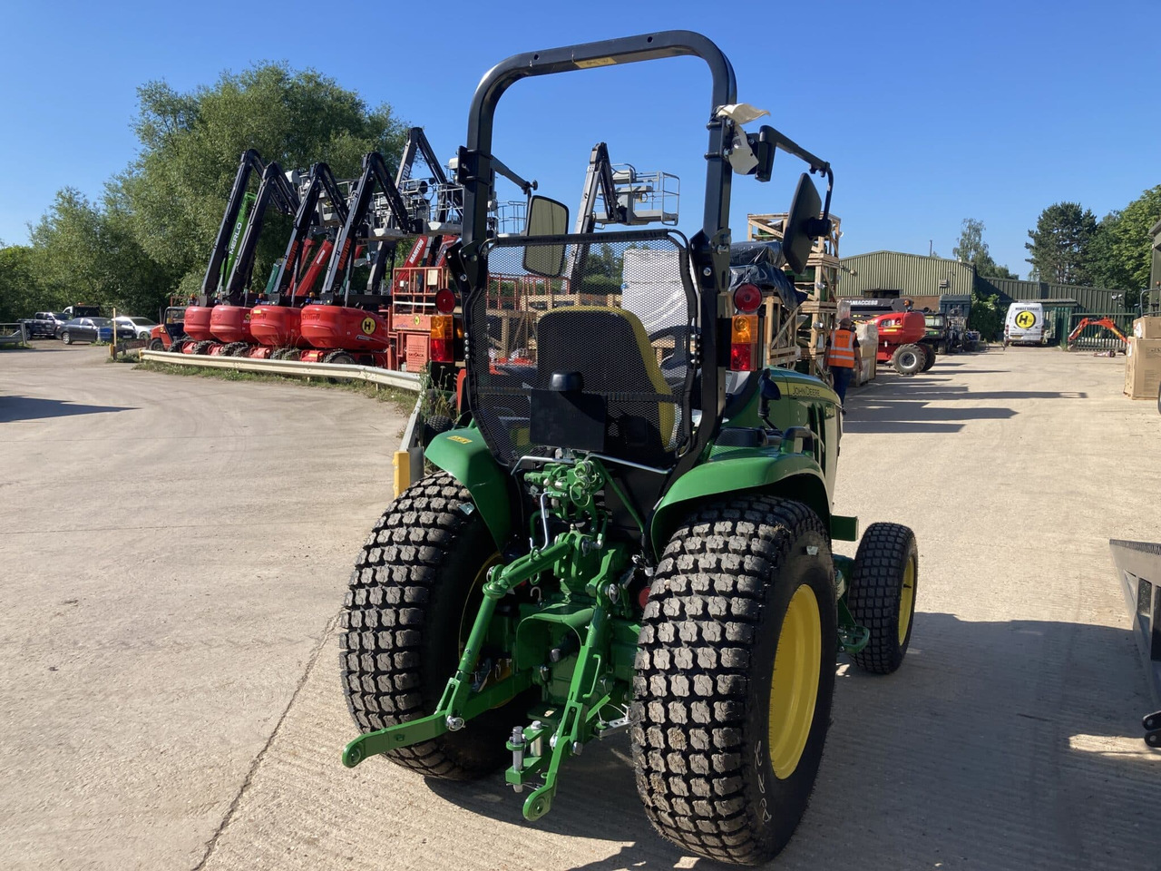 John Deere 3039R compact tractor - Tractor mic: Foto 5 John Deere 3039R compact tractor - Tractor mic: Foto 5
