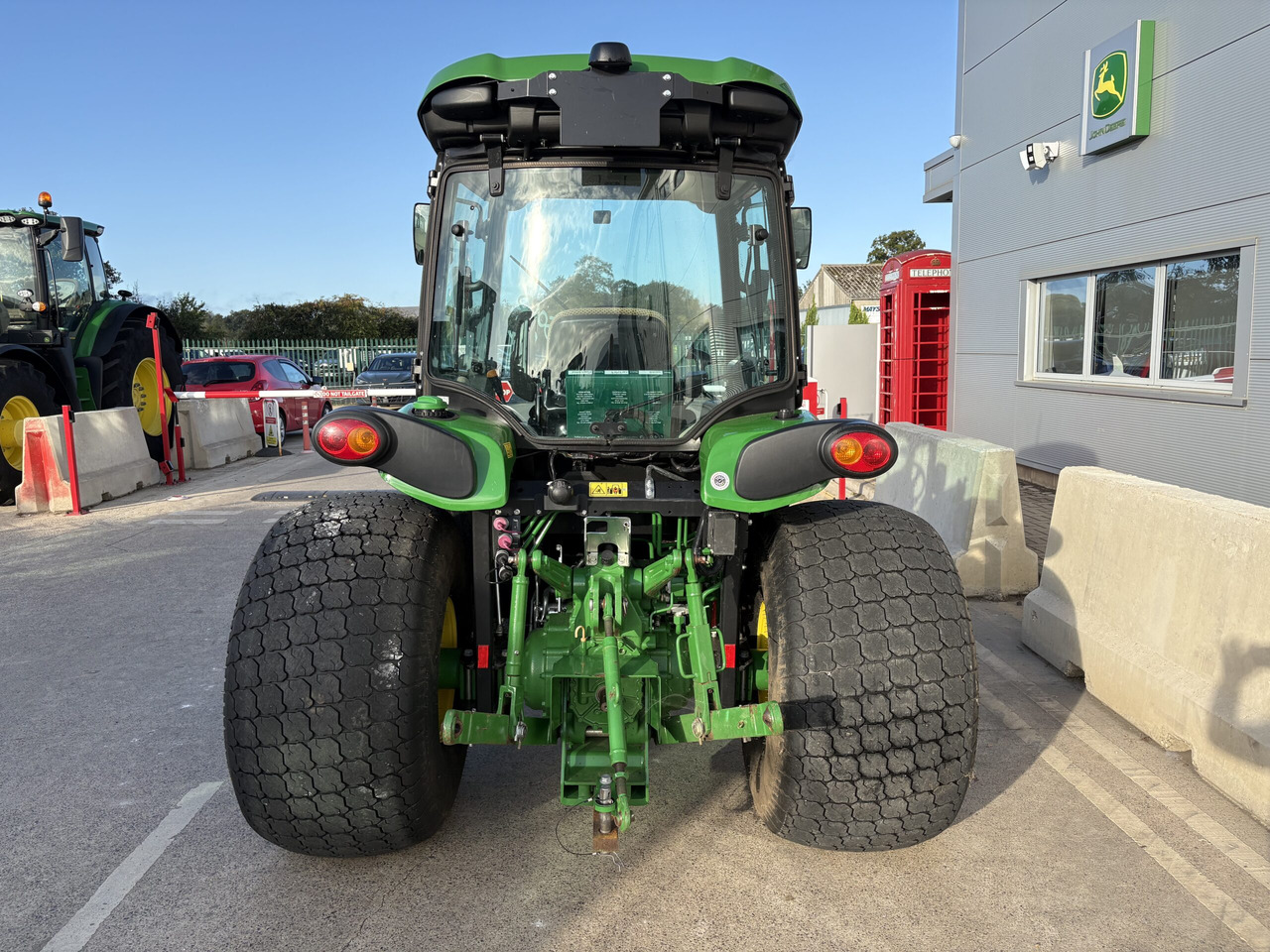 John Deere 4066R Compact Tractor - Tractor mic: Foto 3 John Deere 4066R Compact Tractor - Tractor mic: Foto 3