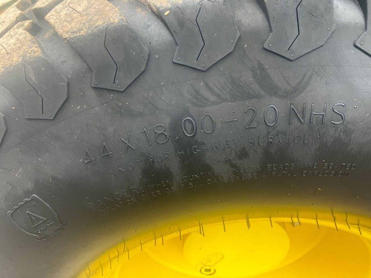 Tractor agricol John Deere 5085M: Foto 9