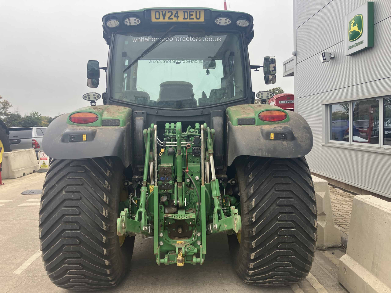 John Deere 6R 130 - Tractor agricol: Foto 4 John Deere 6R 130 - Tractor agricol: Foto 4