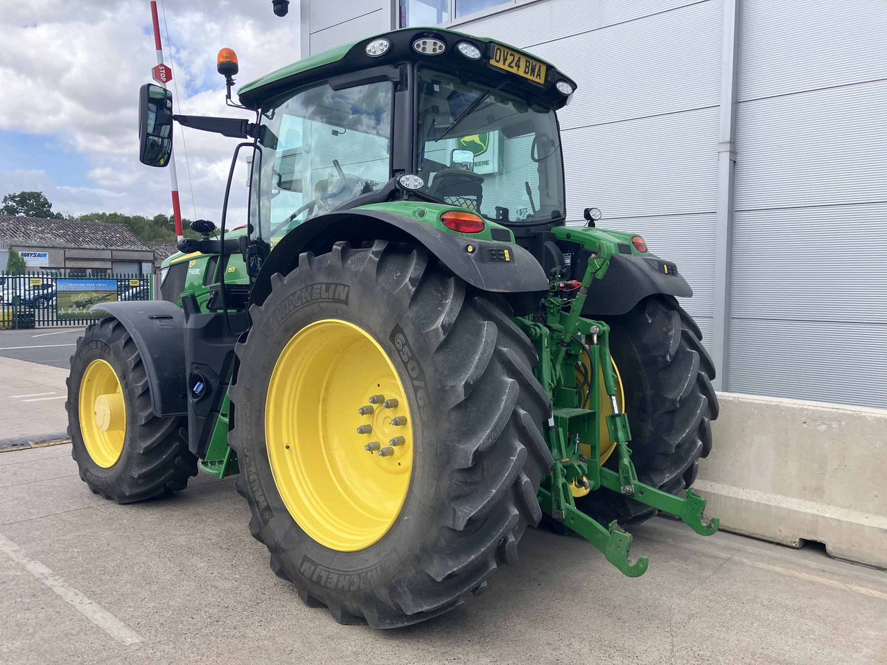 John Deere 6R 155 - Tractor agricol: Foto 3 John Deere 6R 155 - Tractor agricol: Foto 3