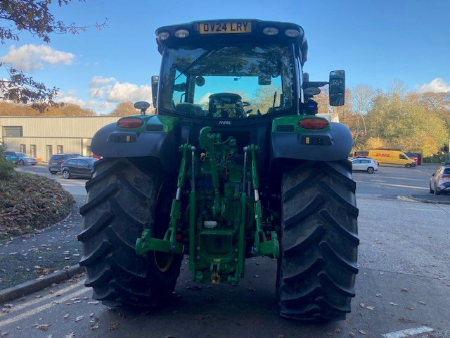John Deere 6R 185 - Tractor agricol: Foto 4 John Deere 6R 185 - Tractor agricol: Foto 4