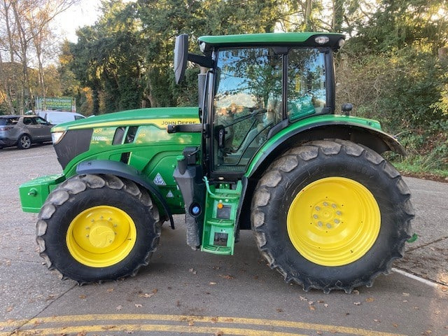 John Deere 6R 185 - Tractor agricol: Foto 1 John Deere 6R 185 - Tractor agricol: Foto 1