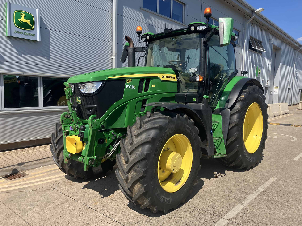 John Deere 6R 185 - Tractor agricol: Foto 1 John Deere 6R 185 - Tractor agricol: Foto 1