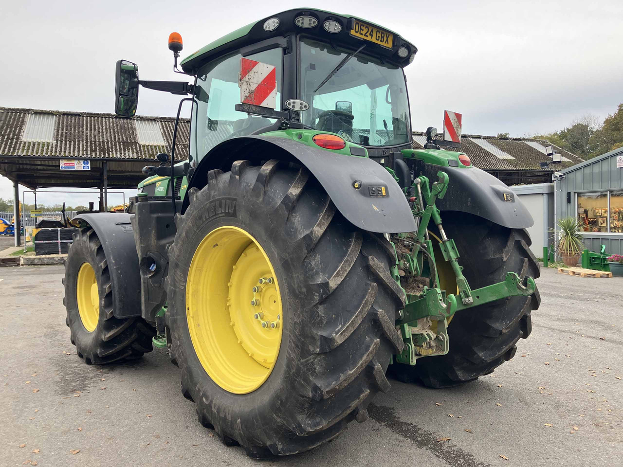 John Deere 6R 215 - Tractor agricol: Foto 3 John Deere 6R 215 - Tractor agricol: Foto 3