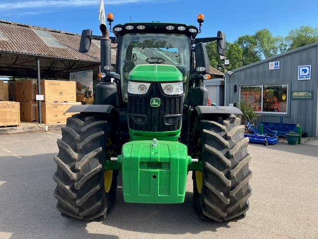 John Deere 6R 250 - Tractor agricol: Foto 3 John Deere 6R 250 - Tractor agricol: Foto 3