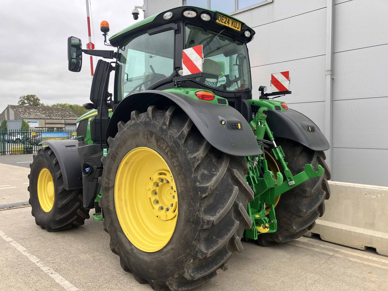 John Deere 6R 250 - Tractor agricol: Foto 3 John Deere 6R 250 - Tractor agricol: Foto 3