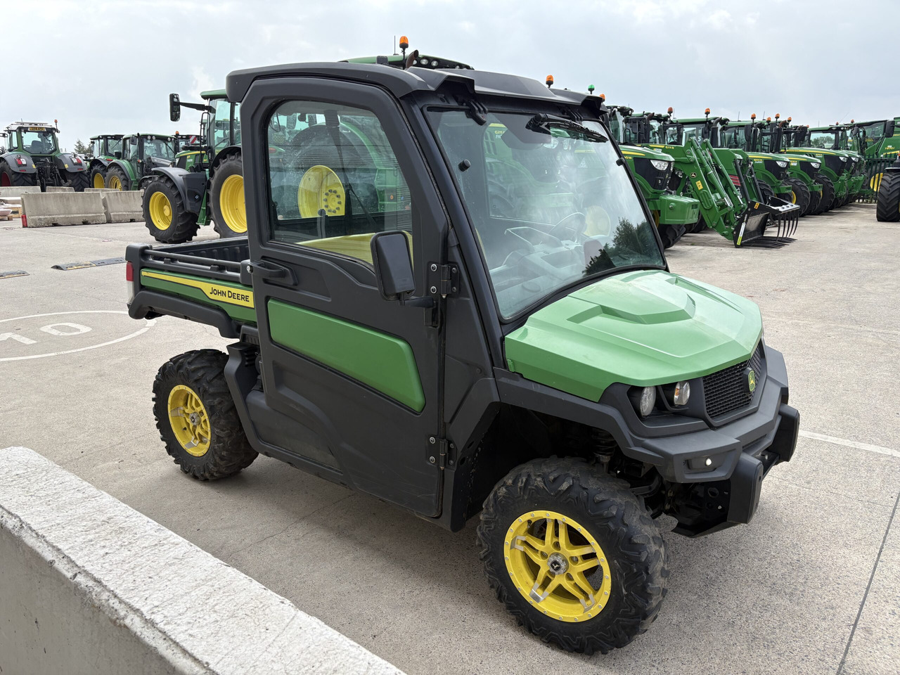 John Deere XUV865M Gator - Atv: Foto 2 John Deere XUV865M Gator - Atv: Foto 2