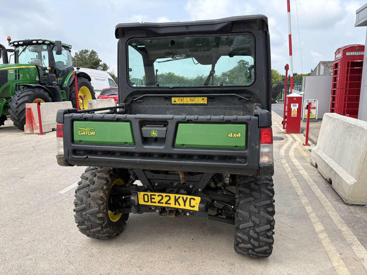 John Deere XUV865M Gator - Atv: Foto 4 John Deere XUV865M Gator - Atv: Foto 4