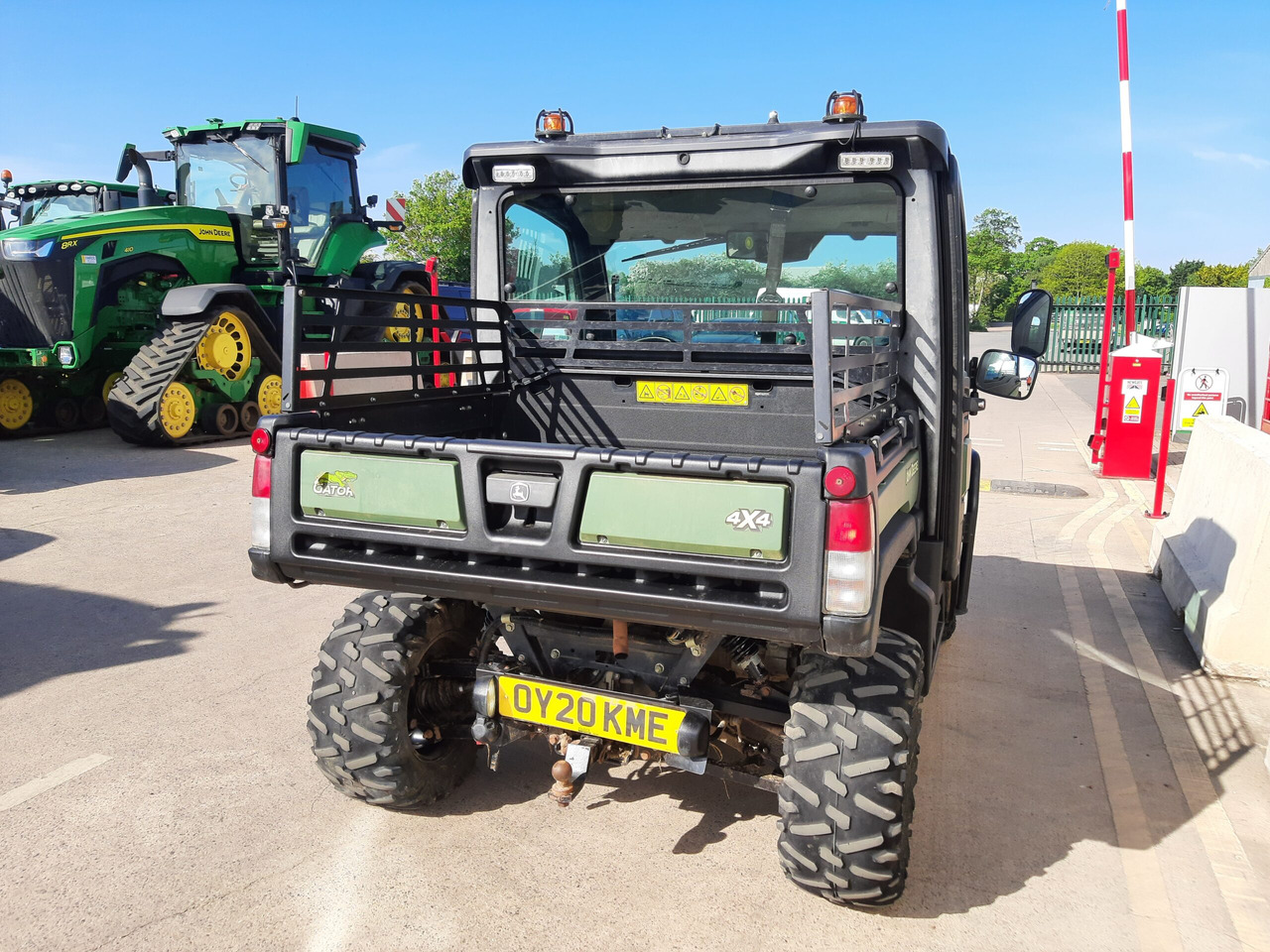 John Deere XUV865M - Atv: Foto 4 John Deere XUV865M - Atv: Foto 4