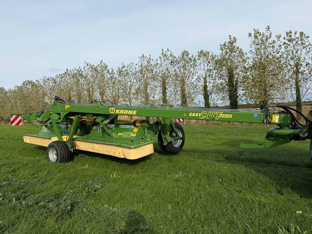 Krone Easy Cut 6210CV - Utilaje pentru fân: Foto 1 Krone Easy Cut 6210CV - Utilaje pentru fân: Foto 1