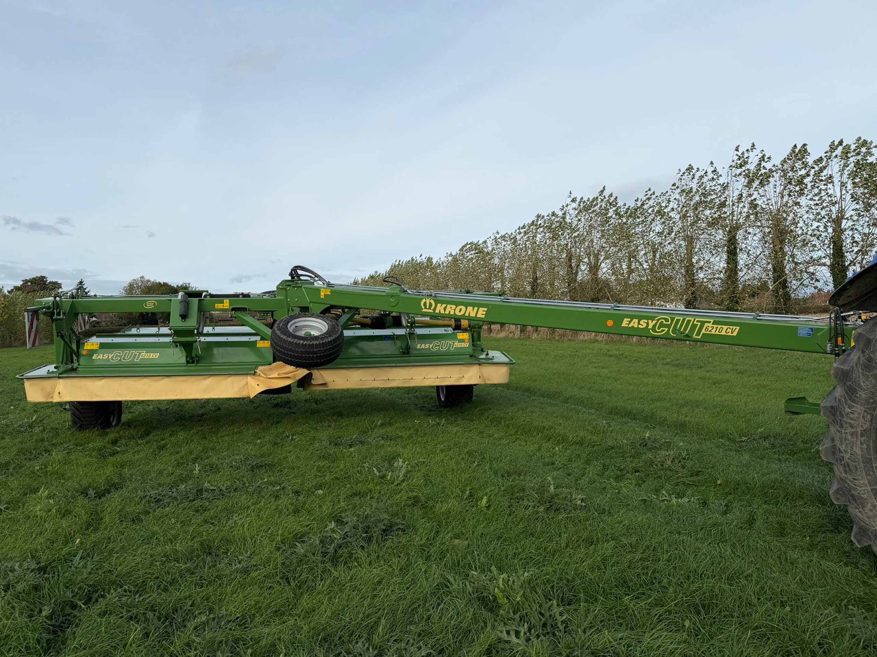 Krone Easy Cut 6210CV - Utilaje pentru fân: Foto 3 Krone Easy Cut 6210CV - Utilaje pentru fân: Foto 3
