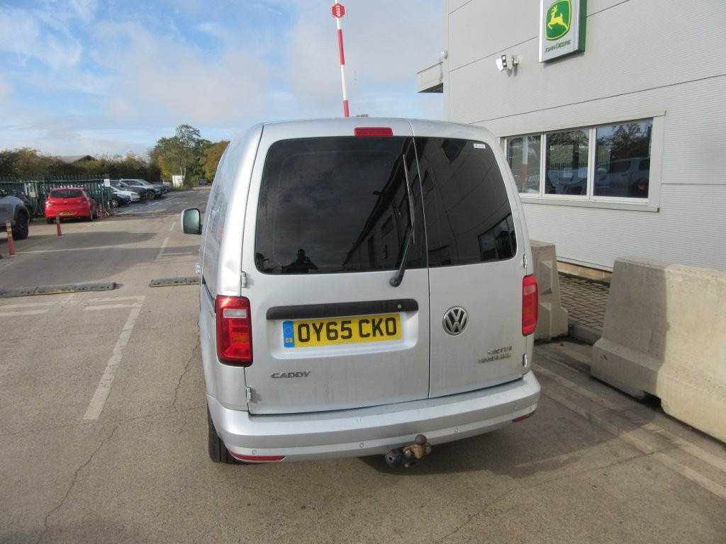 VOLKSWAGEN CADDY C20 HIGHLINE TDI - Autoutilitară compactă: Foto 5 VOLKSWAGEN CADDY C20 HIGHLINE TDI - Autoutilitară compactă: Foto 5