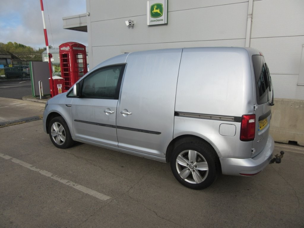 VOLKSWAGEN CADDY C20 HIGHLINE TDI - Autoutilitară compactă: Foto 4 VOLKSWAGEN CADDY C20 HIGHLINE TDI - Autoutilitară compactă: Foto 4