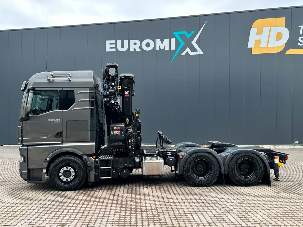 MAN TGX 26.580 6x4 Kran Hiab 302-6 + Jib-4 - Cap tractor: Foto 4 MAN TGX 26.580 6x4 Kran Hiab 302-6 + Jib-4 - Cap tractor: Foto 4
