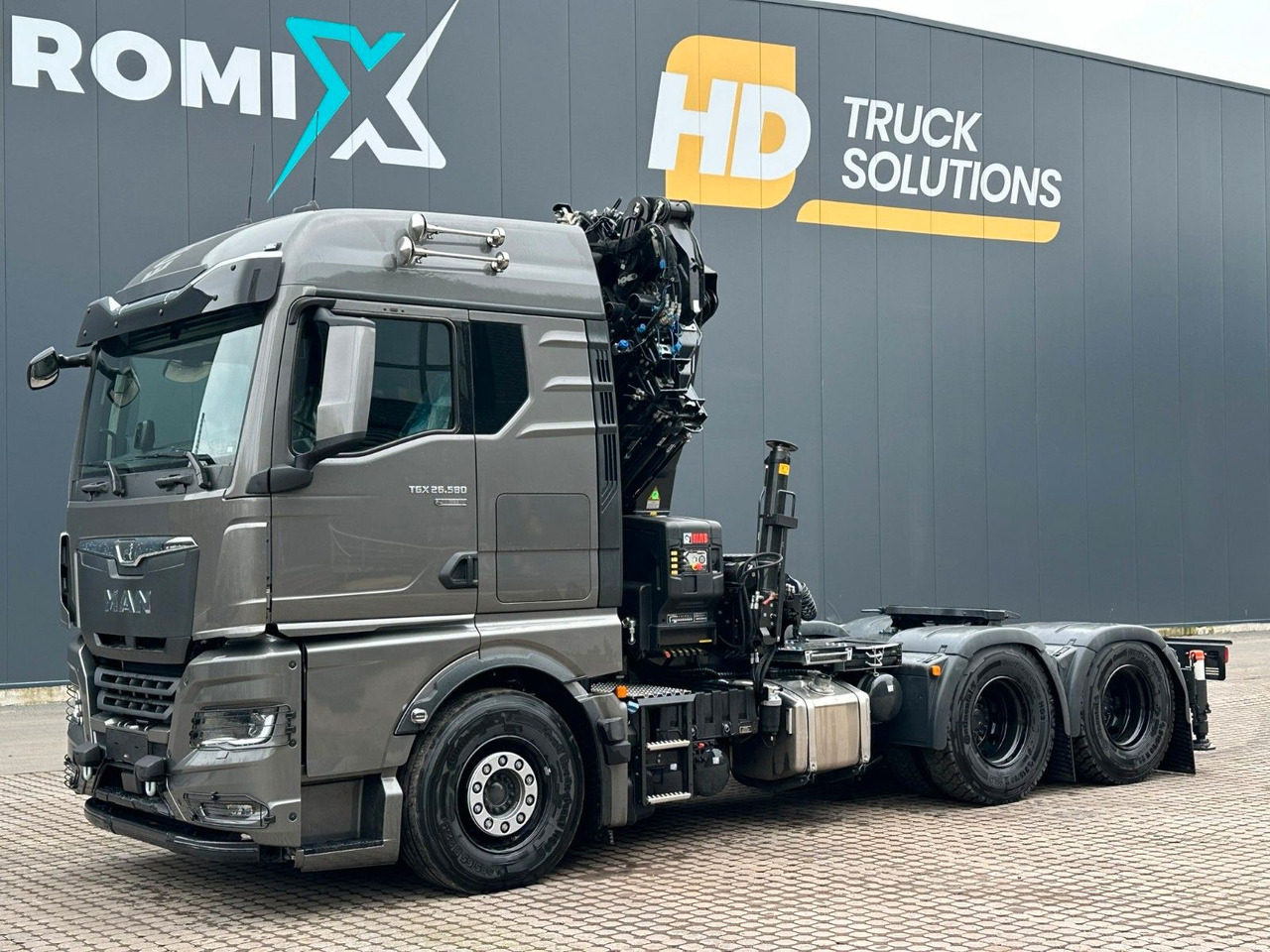 MAN TGX 26.580 6x4 Kran Hiab 302-6 + Jib-4 - Cap tractor: Foto 3 MAN TGX 26.580 6x4 Kran Hiab 302-6 + Jib-4 - Cap tractor: Foto 3