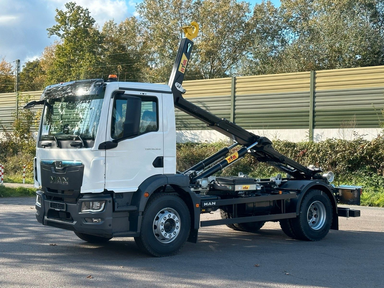 MAN TGM 18.320 4x2 Euro 6e Hyva 12-45 - Camion cu cârlig, Camion cu macara: Foto 2 MAN TGM 18.320 4x2 Euro 6e Hyva 12-45 - Camion cu cârlig, Camion cu macara: Foto 2