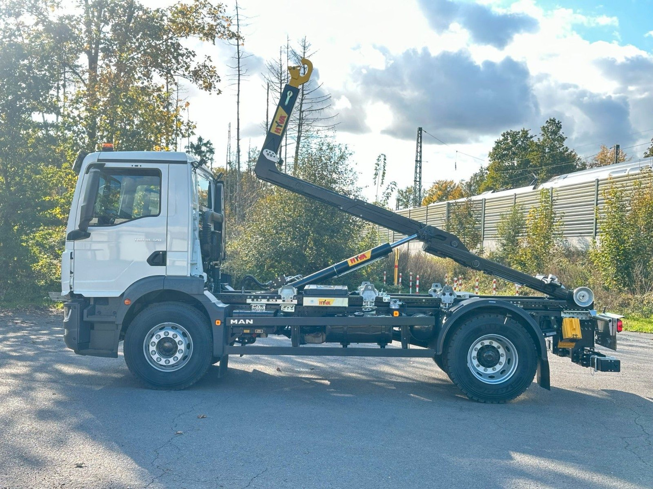 MAN TGM 18.320 4x2 Euro 6e Hyva 12-45 - Camion cu cârlig, Camion cu macara: Foto 3 MAN TGM 18.320 4x2 Euro 6e Hyva 12-45 - Camion cu cârlig, Camion cu macara: Foto 3