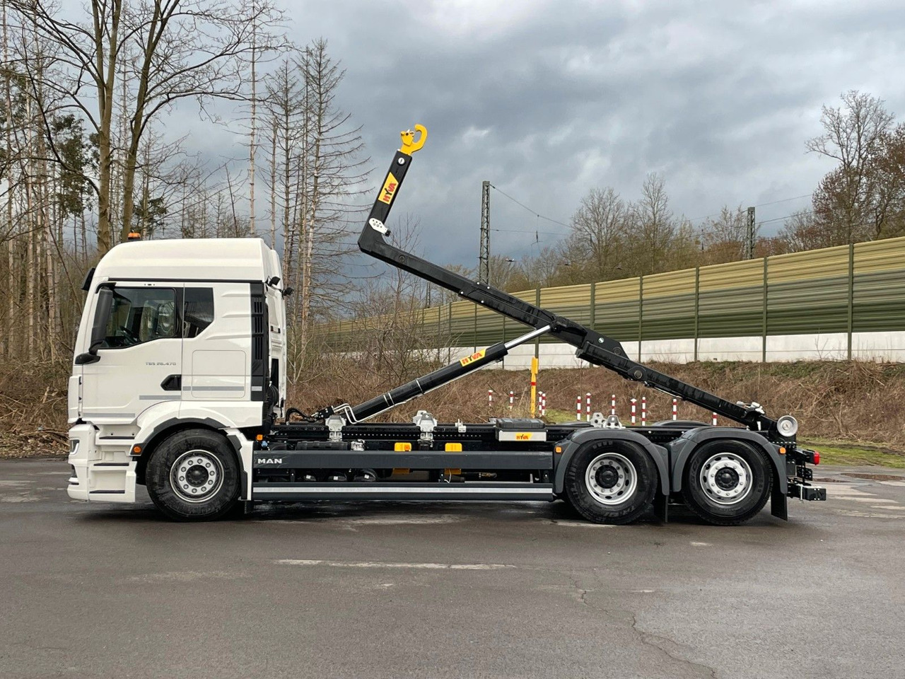 MAN TGS 26.480 6x2 Retarder Hyva 20-60 Abrollkipper - Camion cu cârlig: Foto 3 MAN TGS 26.480 6x2 Retarder Hyva 20-60 Abrollkipper - Camion cu cârlig: Foto 3