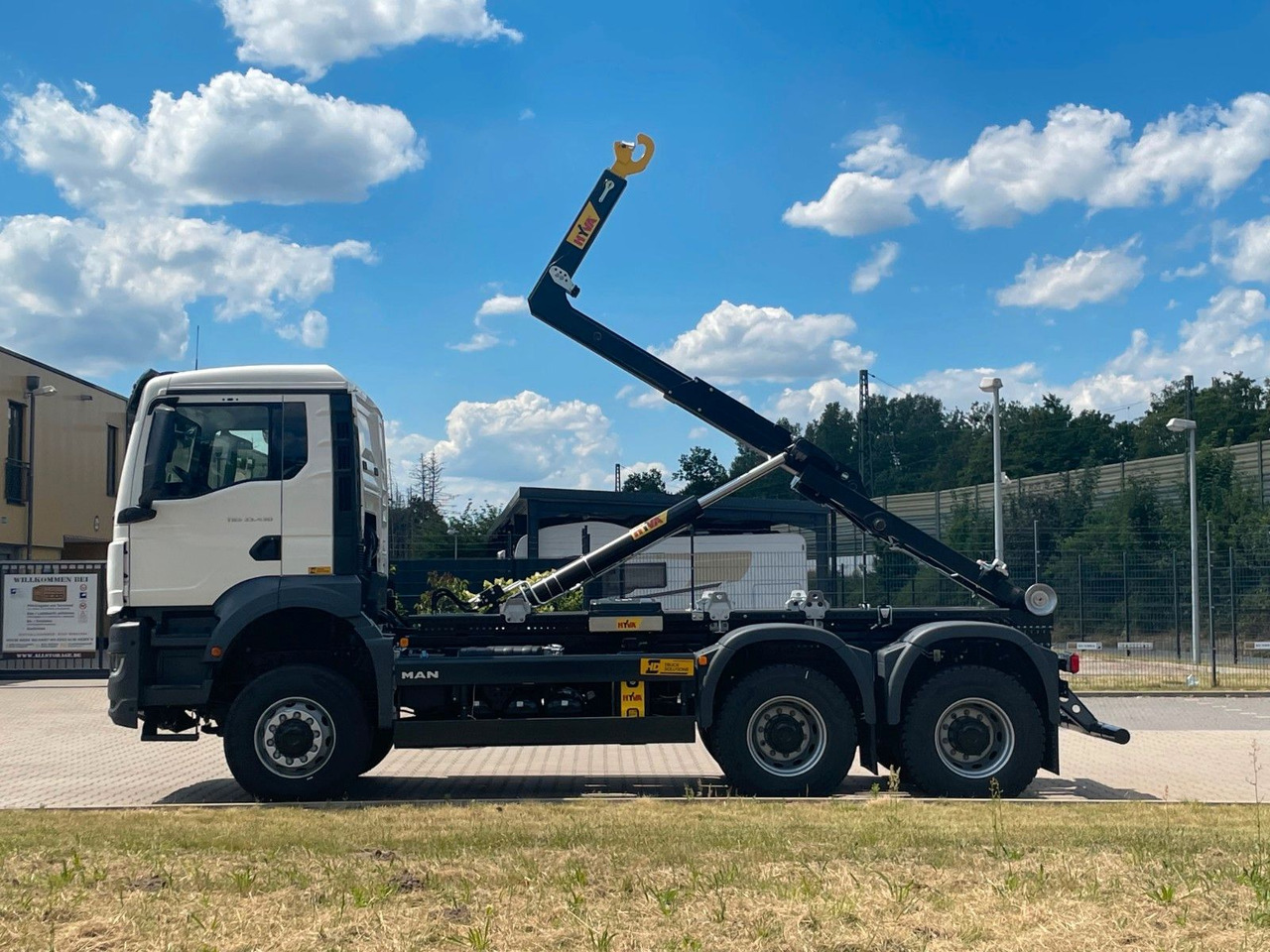 MAN TGS 33.440 6x6 Euro6e Hyva - Hiab MultiLift - Camion cu cârlig, Camion cu macara: Foto 3 MAN TGS 33.440 6x6 Euro6e Hyva - Hiab MultiLift - Camion cu cârlig, Camion cu macara: Foto 3