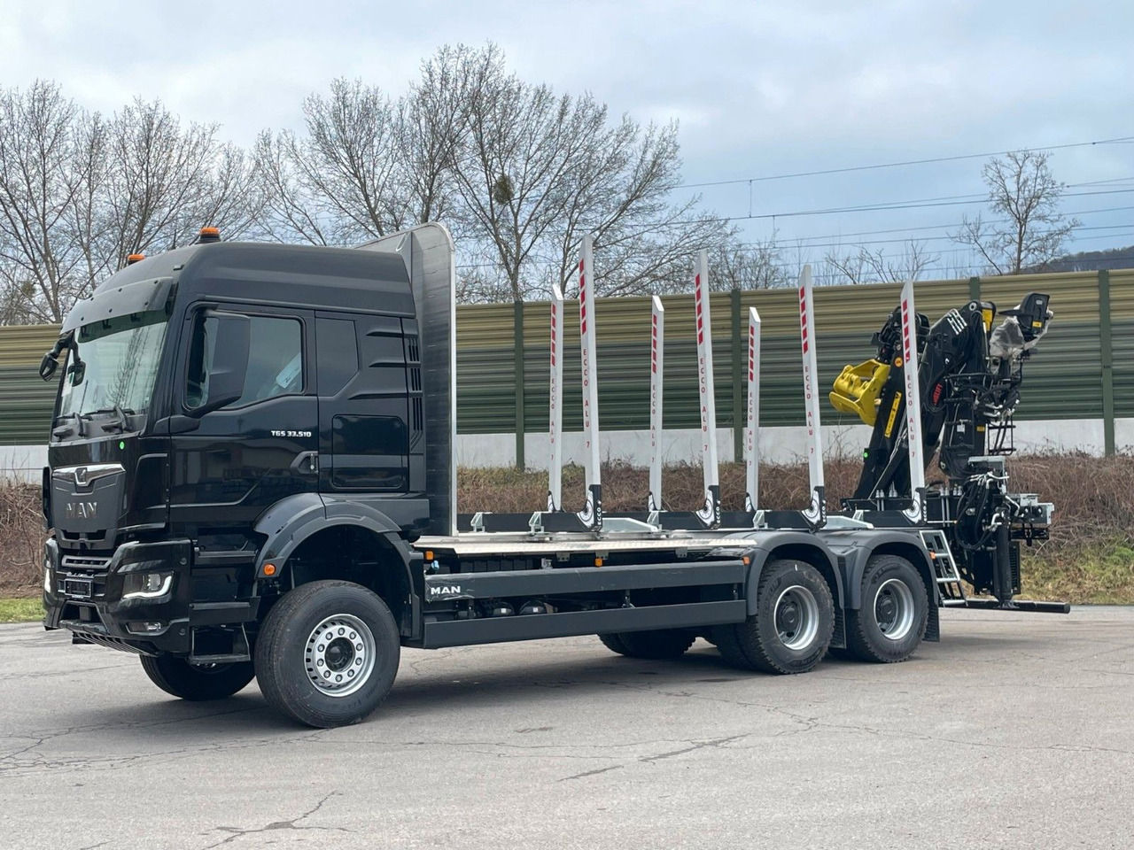 MAN TGS 33.510 6X4 BL Euro6e LogLift 165Z - Camion forestier, Camion cu macara: Foto 3 MAN TGS 33.510 6X4 BL Euro6e LogLift 165Z - Camion forestier, Camion cu macara: Foto 3